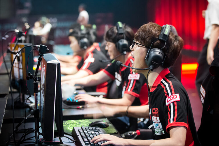Why DEBET Is Gaining Popularity Among Online Gaming Enthusiasts